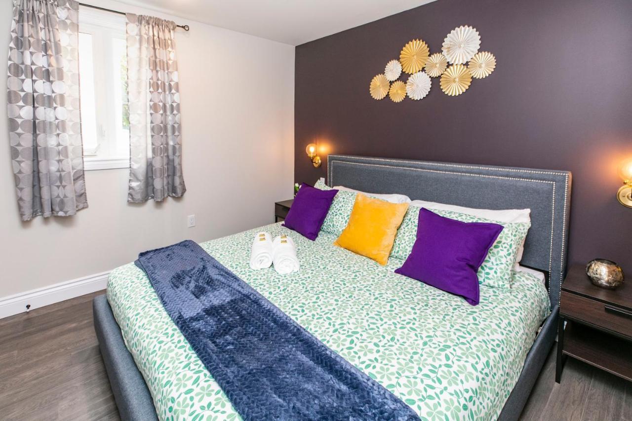 Апартаменти Luxury 1Br With King Bed - Steps From Byward Market! Оттава Екстер'єр фото
