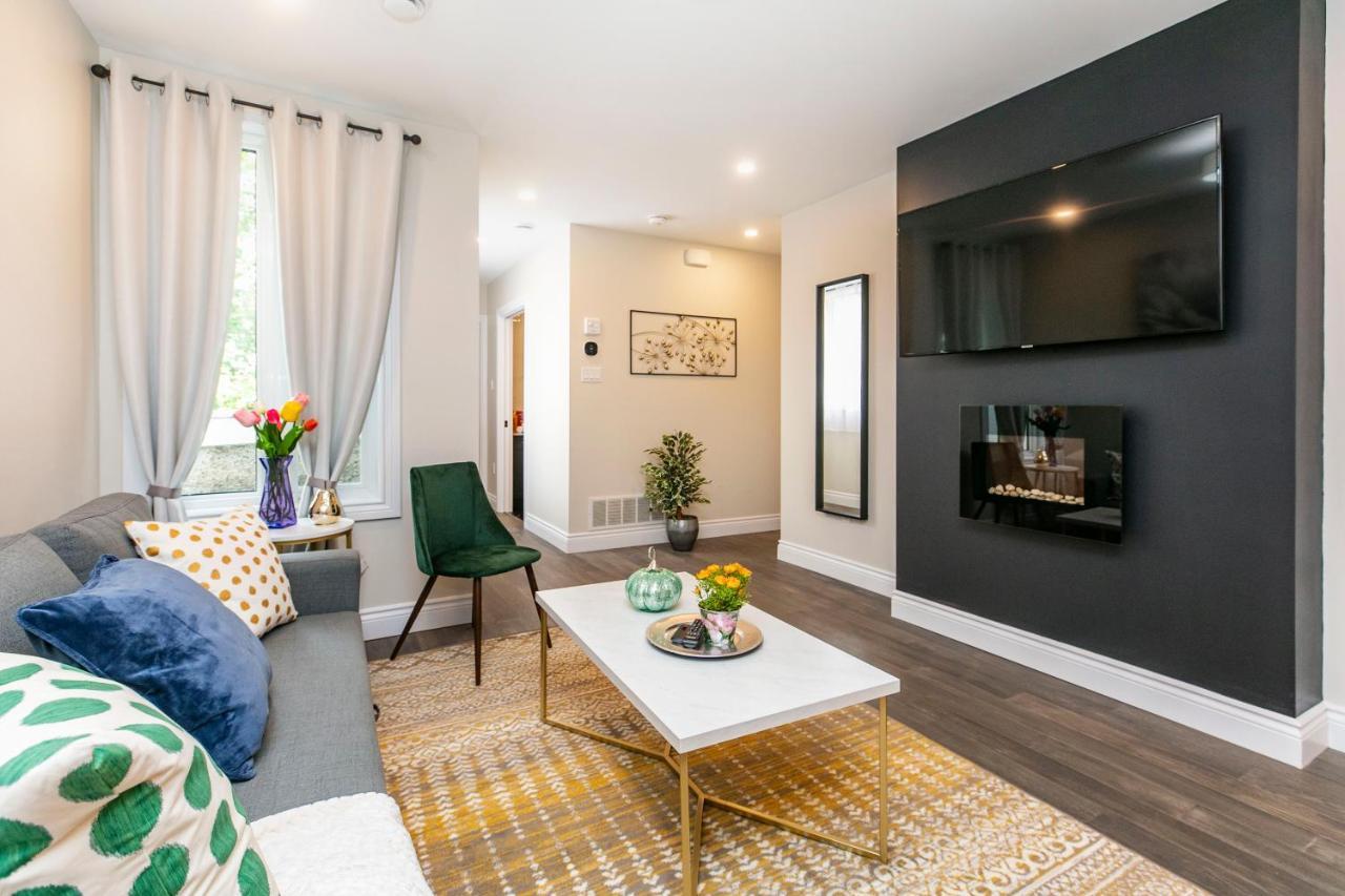 Апартаменти Luxury 1Br With King Bed - Steps From Byward Market! Оттава Екстер'єр фото