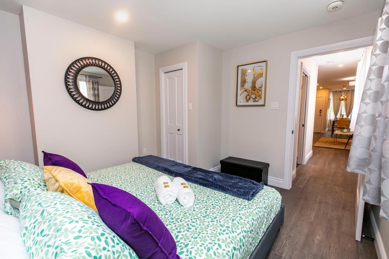 Апартаменти Luxury 1Br With King Bed - Steps From Byward Market! Оттава Екстер'єр фото